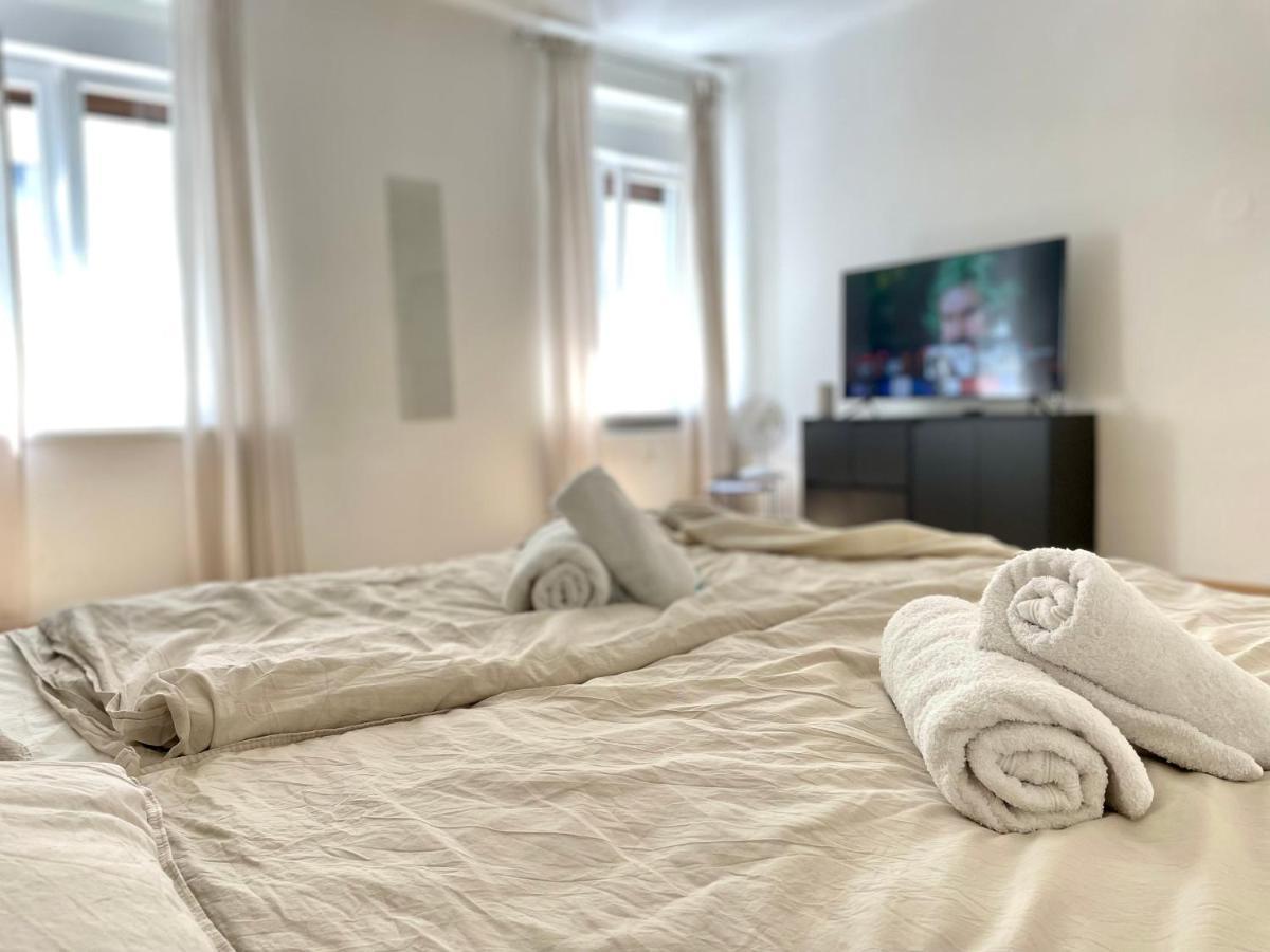 Central Comfy Apartment - Self Check-In Грац Екстер'єр фото