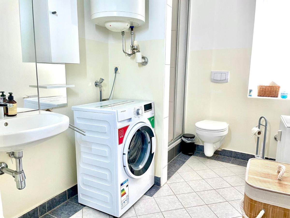 Central Comfy Apartment - Self Check-In Грац Екстер'єр фото