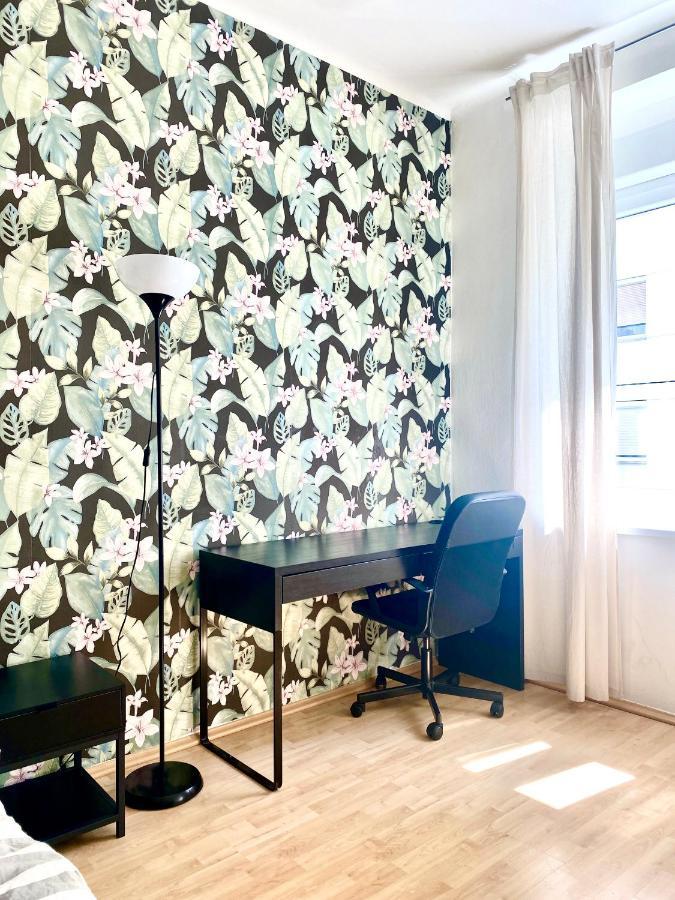 Central Comfy Apartment - Self Check-In Грац Екстер'єр фото